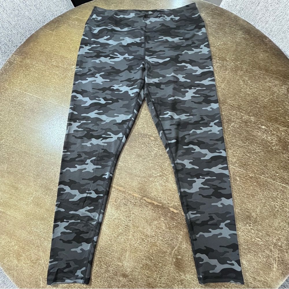 Maurice’s Leggings Black Camo XL Long